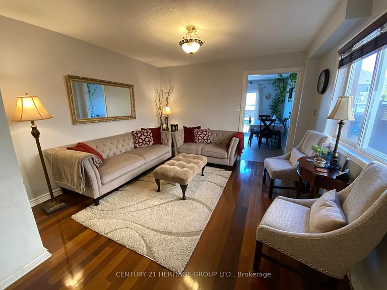 8 Caruso Dr — Photo 28