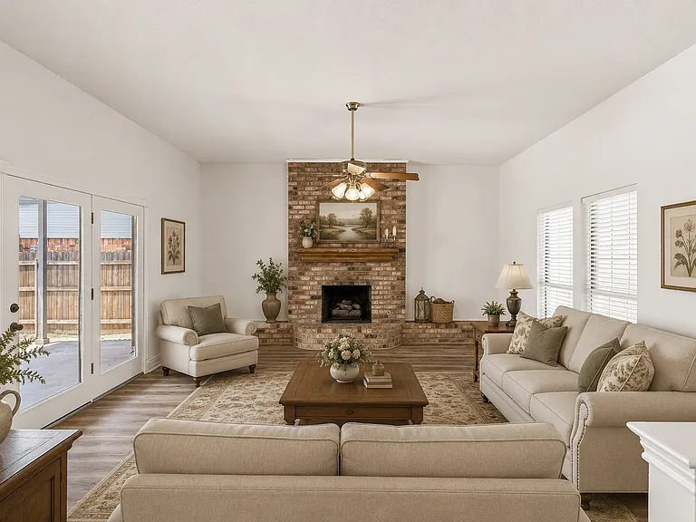 1205 Shannon Ln - living room_08142026