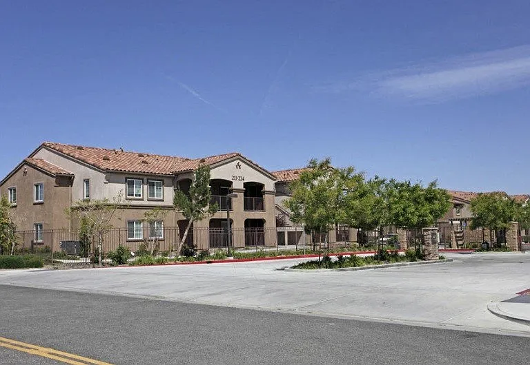 Twin Palm Apartments — Photo 12