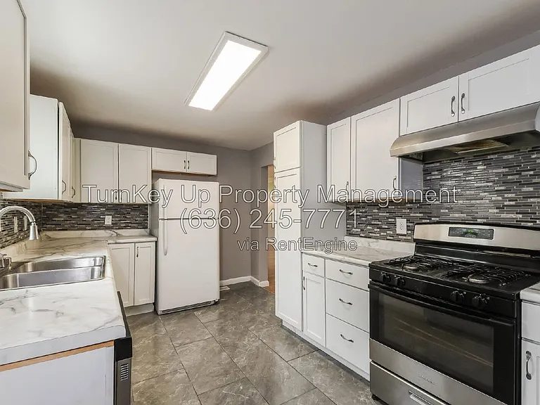 3518 Maywood Ave — Photo 6