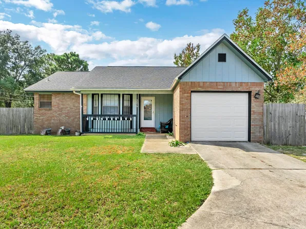 2579 Weeping Willow Ln, Navarre, FL 32566