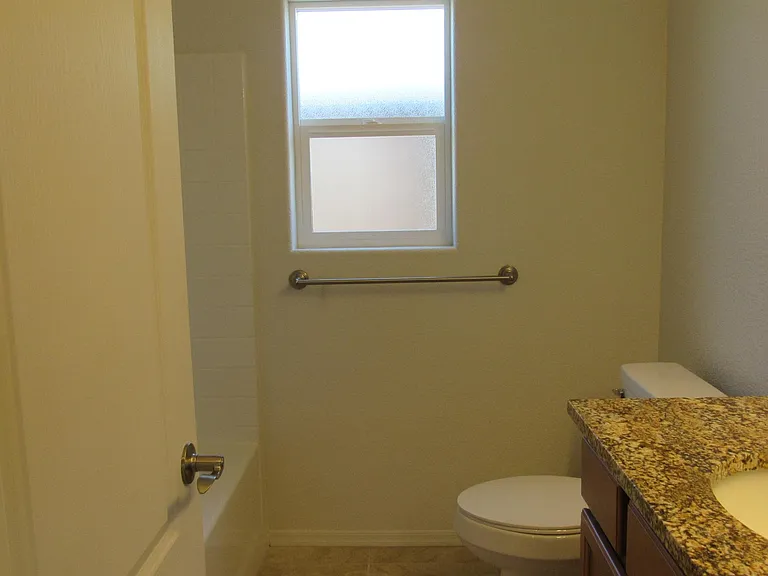 2495 Palisades Dr #B-102 — Photo 18
