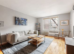 220 Berkeley Pl APT 2E, Brooklyn, NY