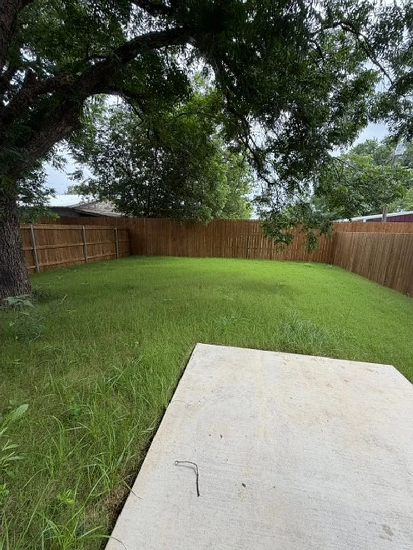 307 Live Oak Valley Mills, TX 76689 — Photo 1