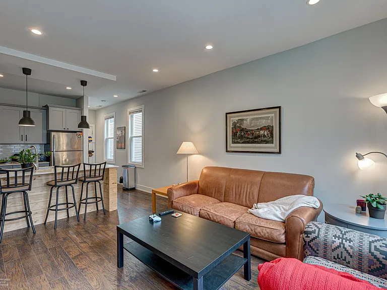 2529 N Wayne Ave #2F — Photo 4