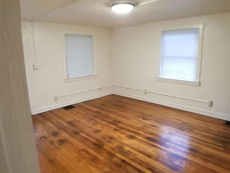 405 Millers Ln — Photo 6