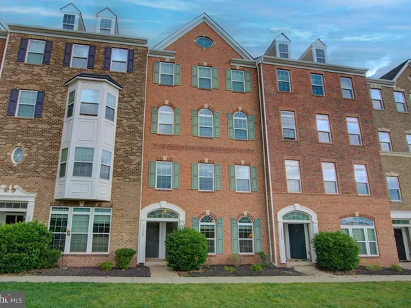 13764 Earhart Cir, Herndon, VA 20171