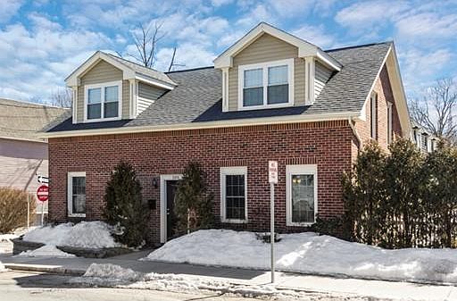 2nd image of 109 Spring St