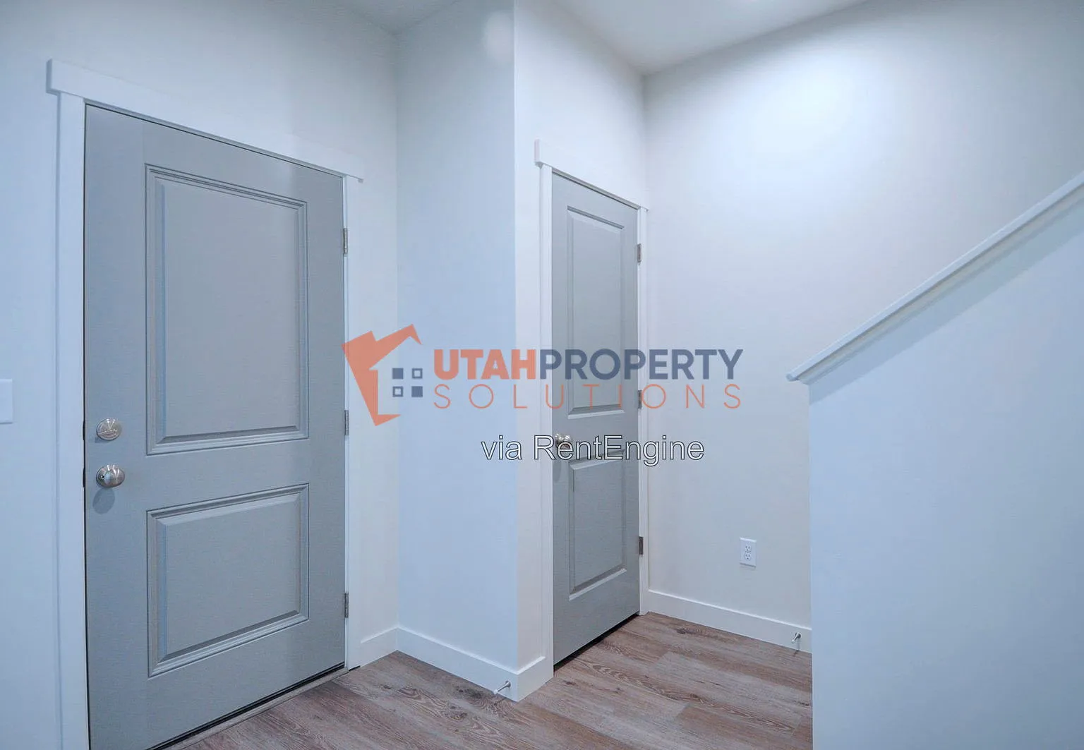 4 bed, 3.5 bath, 2024 sqft, $1,995 — Photo 3