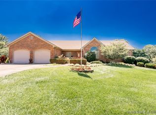 114 N Walker Blvd, Salem, IN 47167
