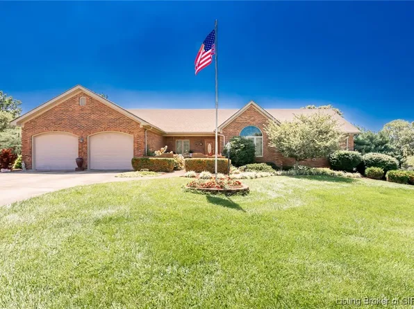 114 N Walker Boulevard, Salem, IN 47167