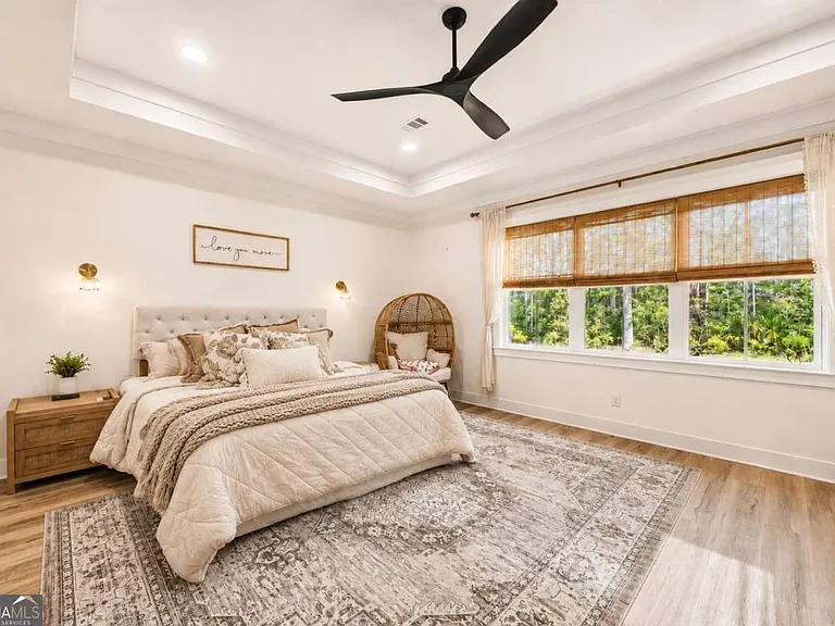 100 Carrington Way — Photo 16