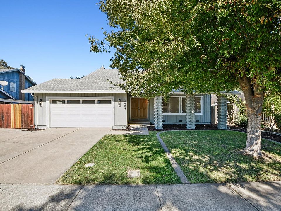 1st image of 1903 Chaparral Way