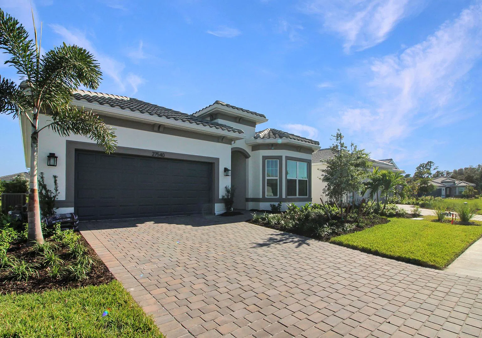 Beachwalk Annual Home for Rent — Photo 2