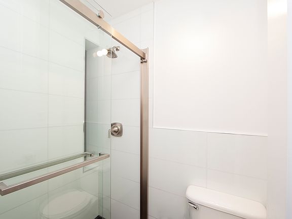 5th image of 124 Ludlow St APT 3B