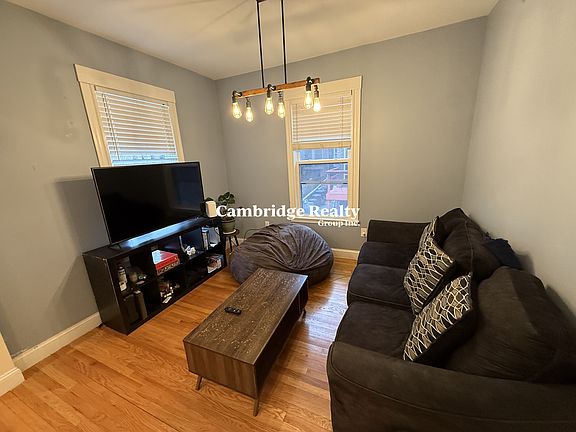 2nd image of 216 Green St #1