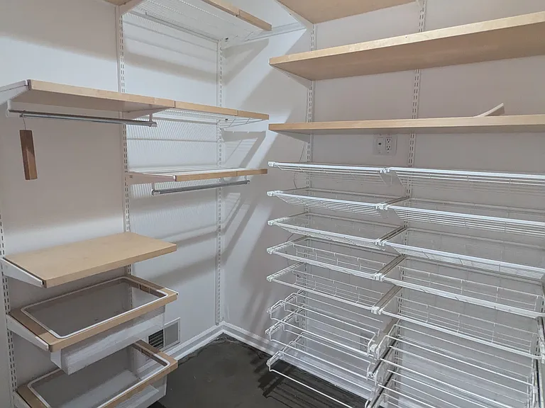 200 Burnett Ave #3 — Photo 18