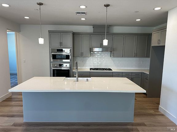 3rd image of 412 June Court