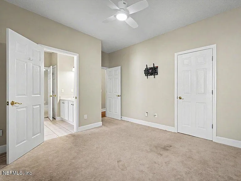 337 S Mill View Way — Photo 31