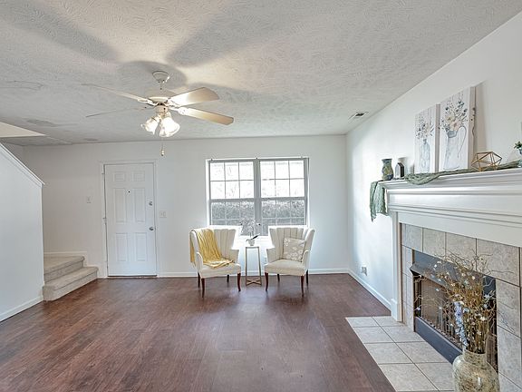 3rd image of 3831 Precious Ave