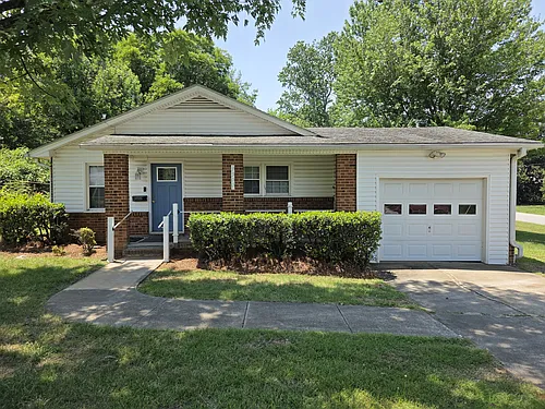 1300 Liberty Dr Photo 1