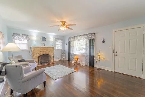 2nd image of 3436 Melrose Ave NW