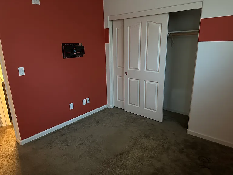1153 Martin Luther King Dr — Photo 1