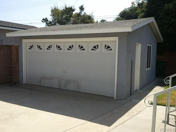 2nd image of 6053 N Briargate Ln