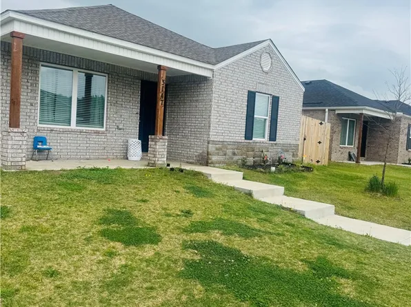 3147 Wolf Creek St, Springdale, AR 72764