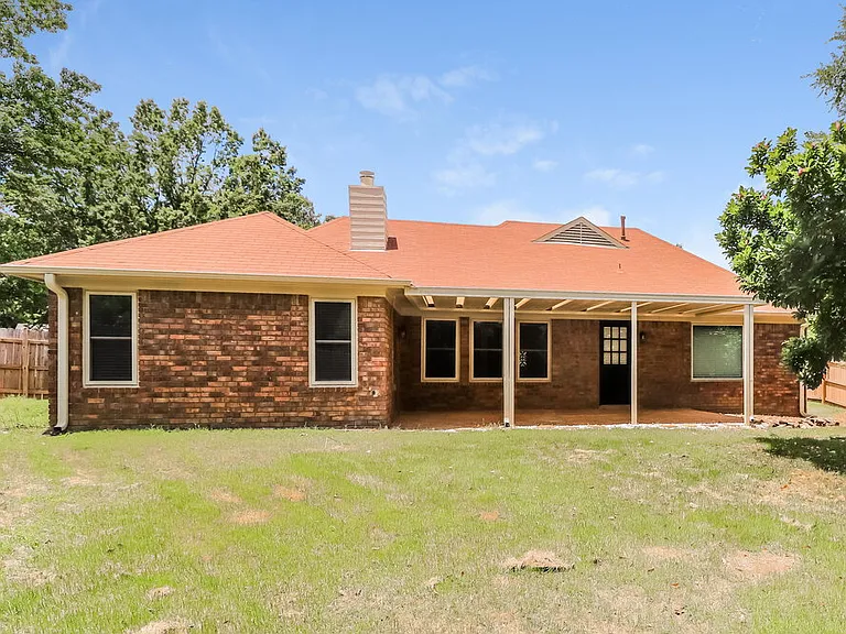 1366 Sandy Stone Ln — Photo 15