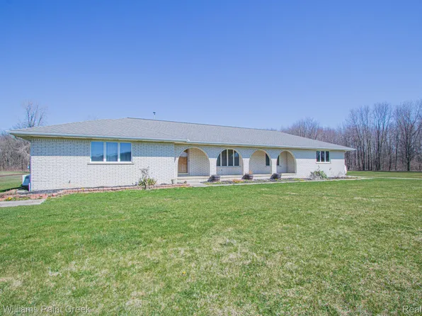 21795 McPhall Rd, Armada, MI 48005