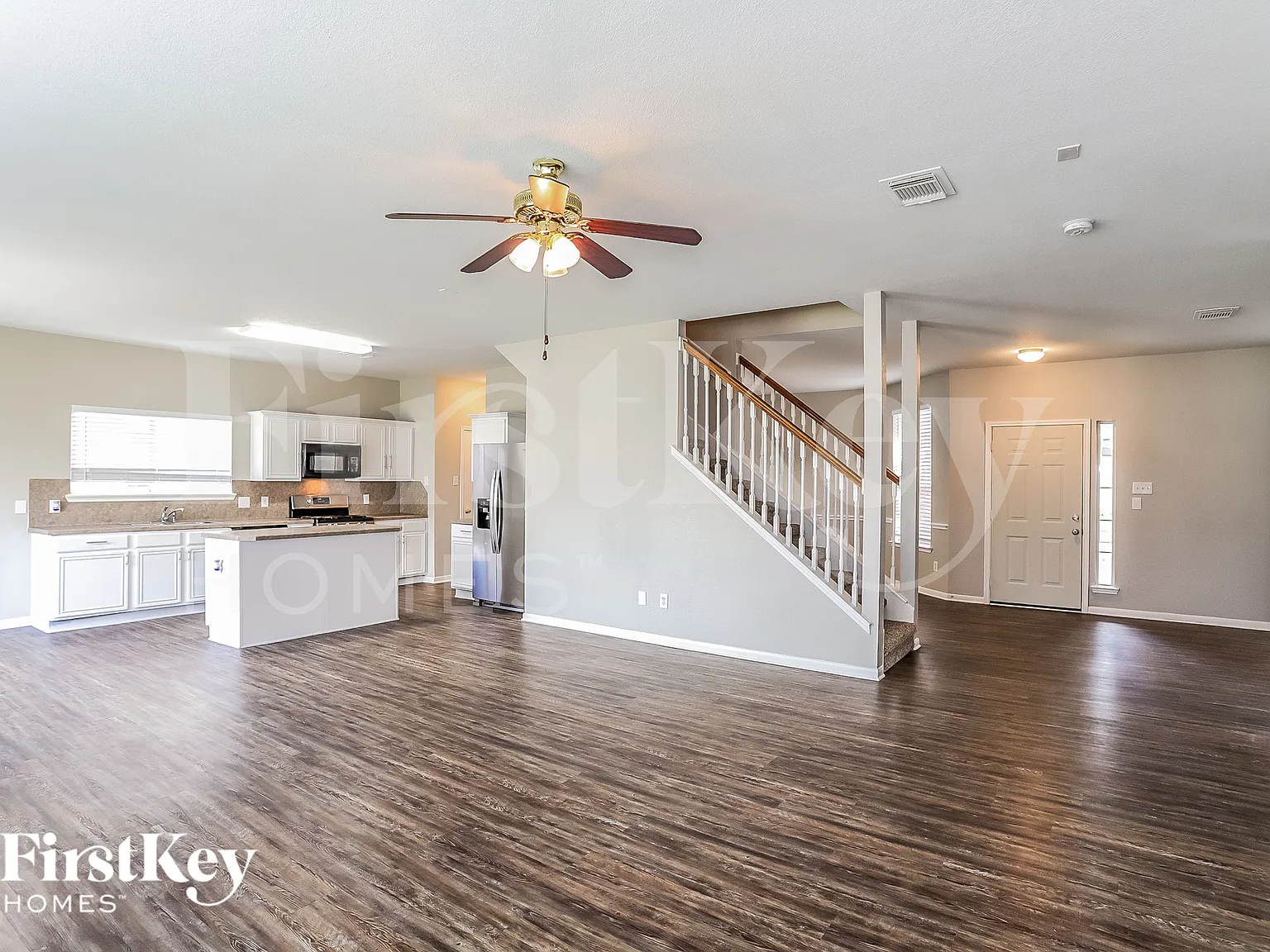 4 bed, 2.5 bath, 3063 sqft, $2,090 — Photo 3