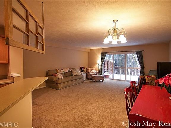 2nd image of 756 Four Ponds Ct SE