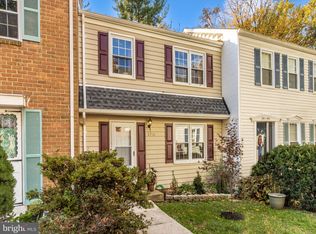 8916 Blade Green Ln, Columbia, MD 21045