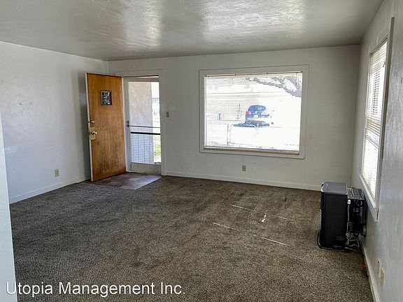 2nd image of 1824 River St