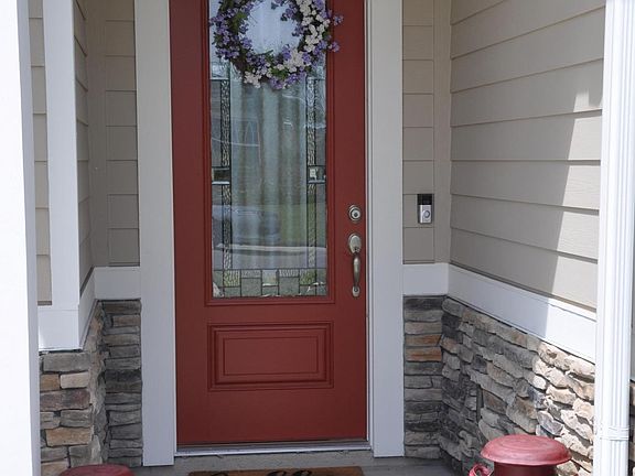3rd image of 452 Atlanta Dr