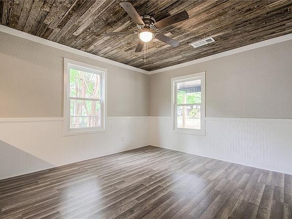 5th image of 4813 White Oak Ln