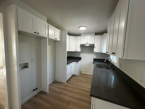 1529 3/4 W 105th St #1529-3/4, Los Angeles, CA 90047