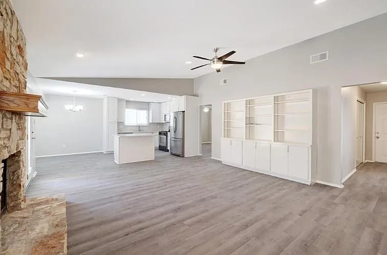 11428 Bristle Oak Trl — Photo 4
