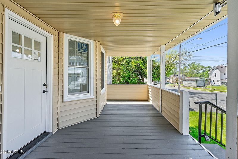 4th image of 1321 3rd Avenue