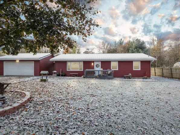 14678 County Road 52, Syracuse, IN 46567