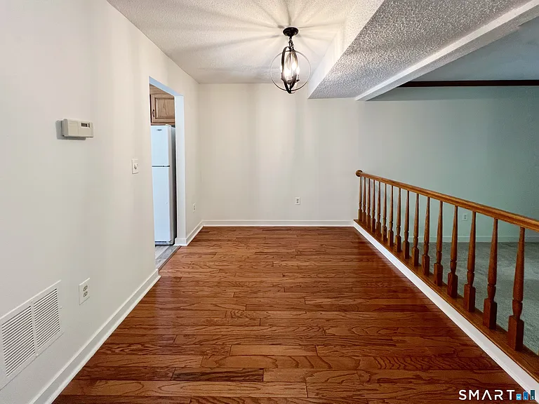 95 Farmington Chase Cres #95 — Photo 6