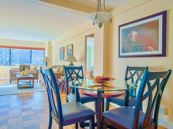 310 West 56th Street image 2 of 16