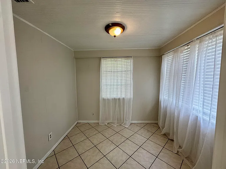 3352 College St — Photo 3