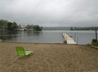 2 Clearwater Ln, East Hampton, CT 06424