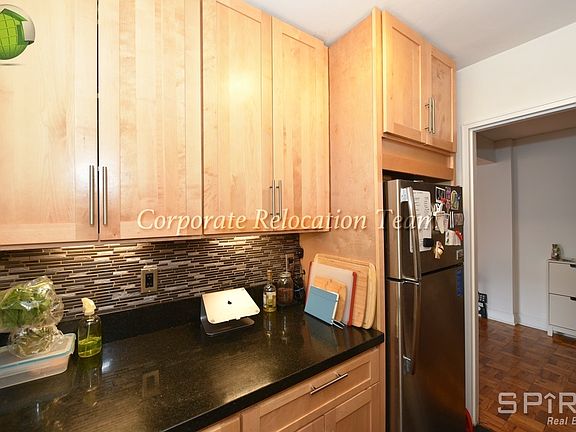5th image of 2534 Crescent St #1PP
