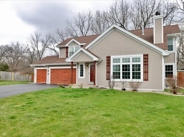 2413 Turnberry Dr, Beloit, WI 53511