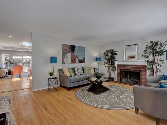 3rd image of 2284 Dorval Dr