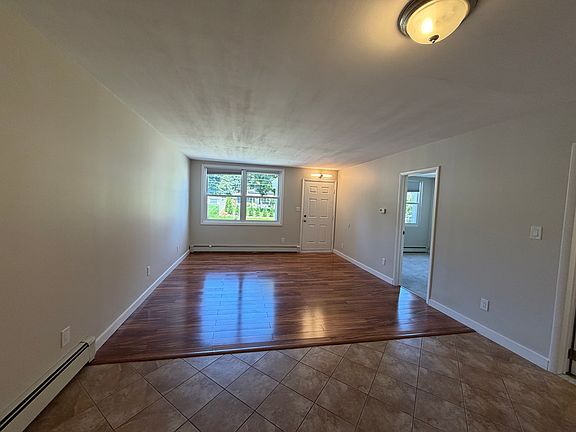 2nd image of 8 Birchwood Ave Floor 1
