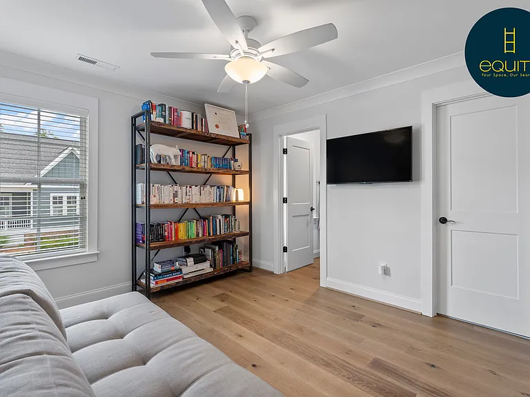 1547 Autumn Park Cir — Photo 22